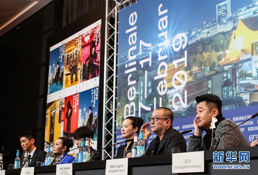 軍國主義幽靈的“撬棺人”｜新漫評