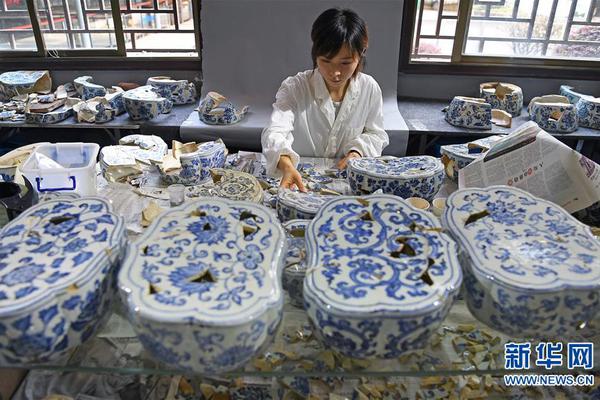 天天解析全網(wǎng)vip視頻免費(fèi)觀看_美軍艦誤擊友機(jī)細(xì)節(jié)：錯(cuò)把戰(zhàn)斗機(jī)當(dāng)胡塞武裝導(dǎo)彈擊落