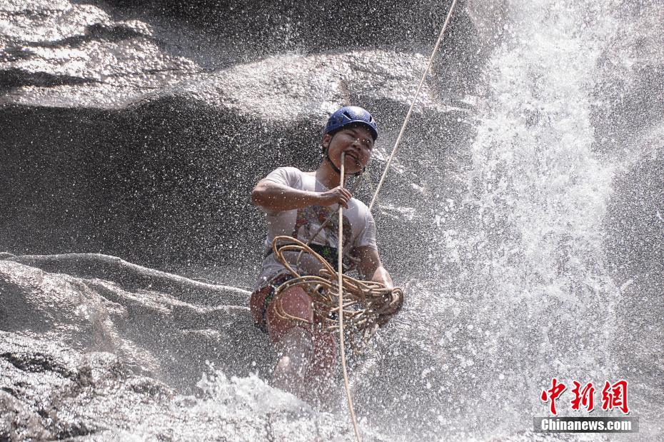 韋峻青：有人與無人L4雙保險 提升Robotruck安全性