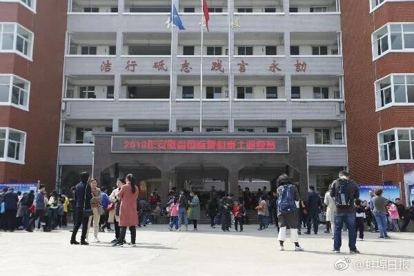 generic ncard硬盤62g_居民住在老街景區(qū)里，不用交物業(yè)費(fèi)也享有高品質(zhì)服務(wù)，怎么做到的？