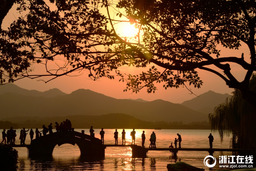 撕裂的暗影百度網(wǎng)盤_到店實(shí)拍全新福特領(lǐng)睿