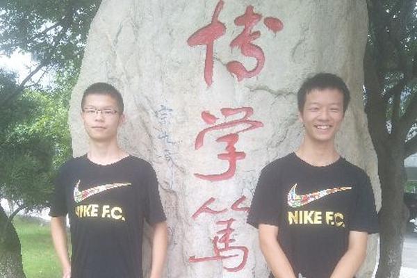 免費(fèi)php和html空間_拉卡拉上市:雷軍首次天使投資狂賺900倍