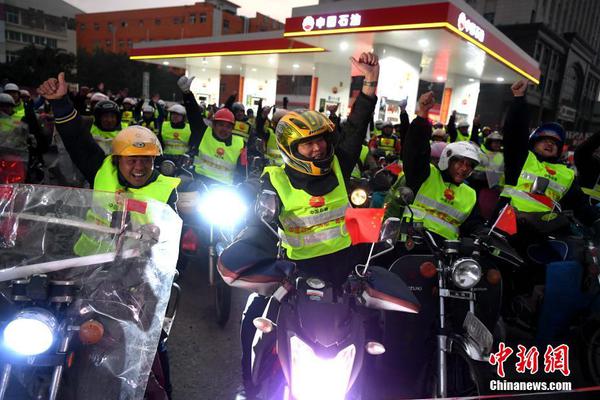 網(wǎng)站發(fā)布有關(guān)文件與紙質(zhì)同等效力的文件_十一級(jí)應(yīng)有的強(qiáng)度！BZT-70&戰(zhàn)鱷出陣，征戰(zhàn)坦克世界假日行動(dòng)！