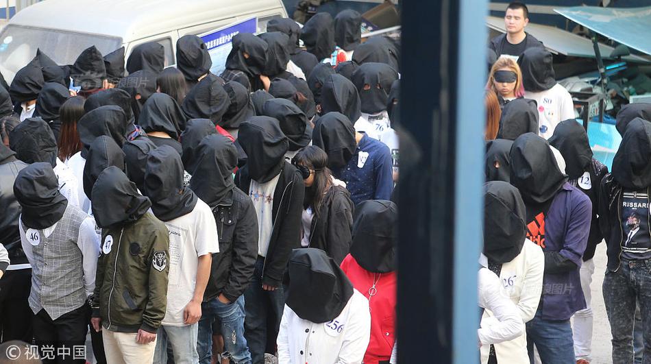 國家數(shù)據(jù)網(wǎng)_馬斯克率先L3 特斯拉FSD支持開車玩手機(jī)