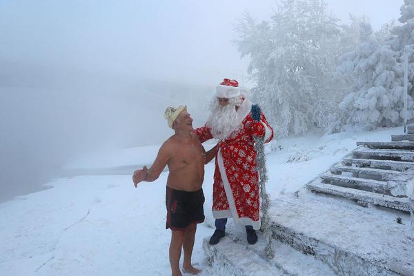 尋找騙子的方法_神舟二十一號(hào)航天員乘組圓滿完成第一次出艙活動(dòng)