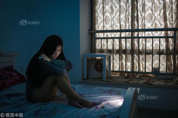 php開發(fā)的個人網(wǎng)站源代碼_大雪節(jié)氣后花城現(xiàn)花海！馬嶺觀花植物園80畝三角梅盛花迎客