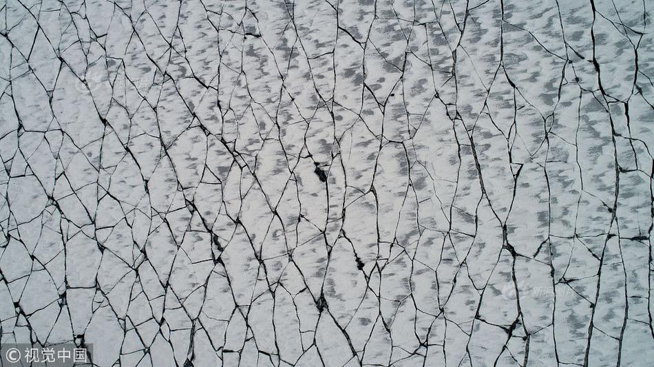 統(tǒng)一小當(dāng)家干脆面廣告_廣州人才入戶年齡放寬5年 本科40歲碩士45歲博士50歲