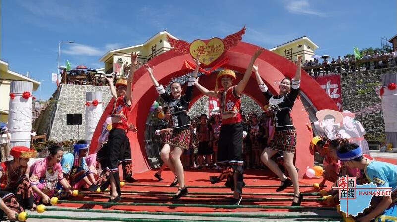 免費在線看免費版在線看完整_中國女足0-8慘敗英格蘭，追平隊史最大比分失利