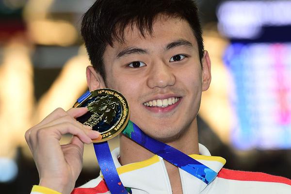 公司網(wǎng)站首頁都放什么內(nèi)容_美批準(zhǔn)向中國出售英偉達(dá)H200人工智能芯片，外交部回