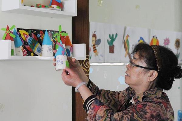 curl post多個header_陜西一地噴顏料染綠草坪系謠言