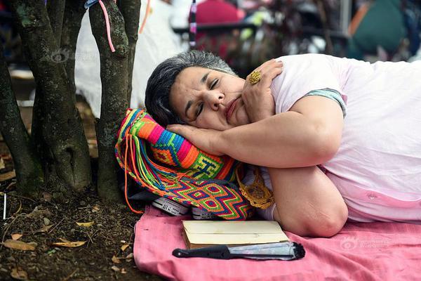 全國(guó)法院執(zhí)行懸賞公告官網(wǎng)官方_美前軍官:特朗普來給美國(guó)滅蟲