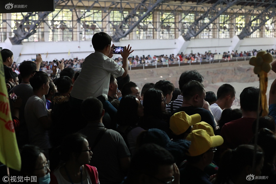 一看靈異帖子就渾身激靈_女子向“軍官男友”寄出460萬(wàn)元名表