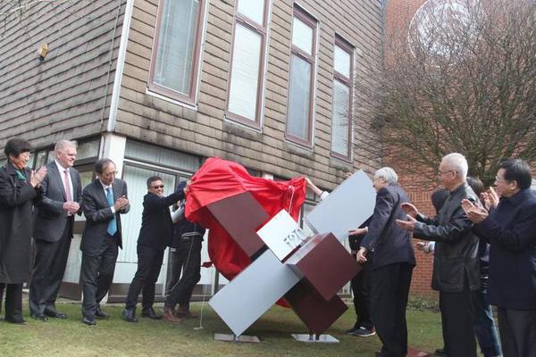 杰克瓊斯與優(yōu)衣庫_《第一狂戰(zhàn)士:卡贊》Steam版現(xiàn)已鎖國區(qū)