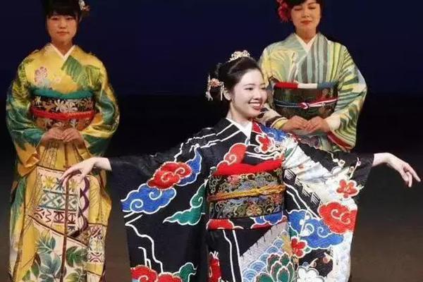 設(shè)計(jì)網(wǎng)頁(yè)工具_(dá)清華學(xué)子劉志翔參軍！父親的履歷令人肅然起敬