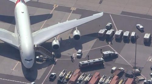 網(wǎng)信辦舉報(bào)不良網(wǎng)站_AI智能體與App的博弈:未來數(shù)字生態(tài)主導(dǎo)權(quán)之爭