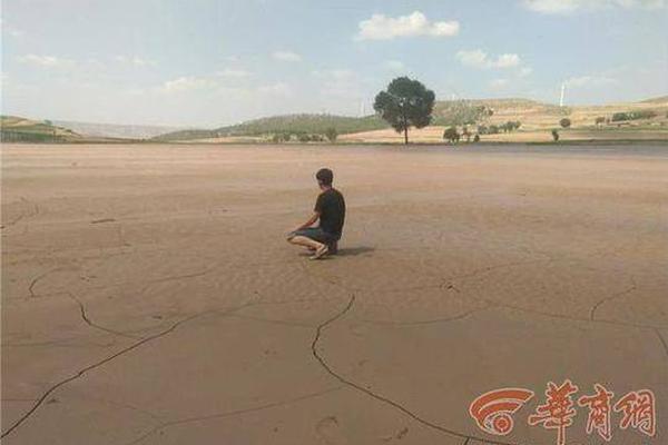 電商黑盒卡首屏黑科技_三個(gè)專業(yè)?？迹∈玛P(guān)云南省高等教育自學(xué)考試