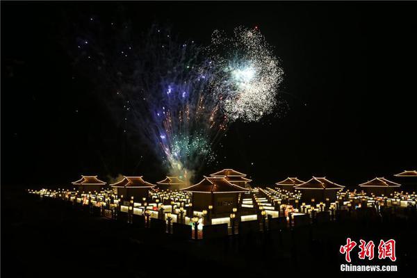 免費小游戲網(wǎng)址代碼_做比爾·蓋茨的女人是種什么體驗？梅琳達說：我也曾努力避孕...