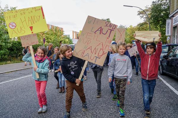 中國足彩310官網(wǎng)_會打扮的中年女人，冬季穿搭靠這3個套路封神！保暖還時髦