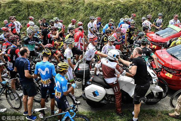 vm虛擬機鏡像iso下載_哪張照片，能定義你的2025年？