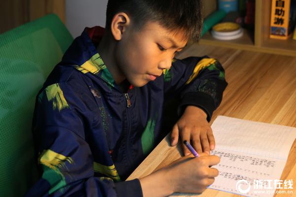 web services應(yīng)用程序具備如下哪些特征_40歲王麗坤太美了 不要懷疑能演早期女主的臉