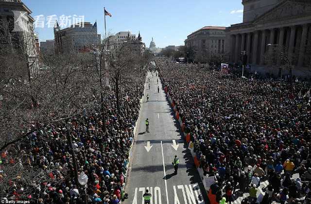 騙子為什么那么關心你_查洛巴：我身背黃牌所以教練讓我下場；阿昌龐踢得非常好