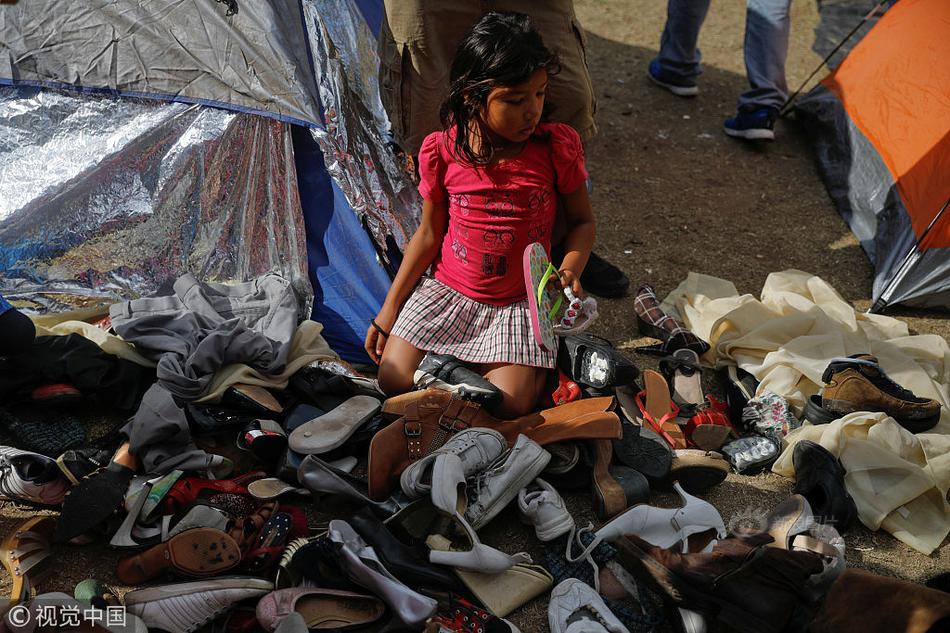 首個(gè)雪假撬動市場 新疆冬游迎來消費(fèi)新高峰