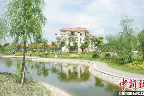 德民眾"躺尸"抗議氣候變化