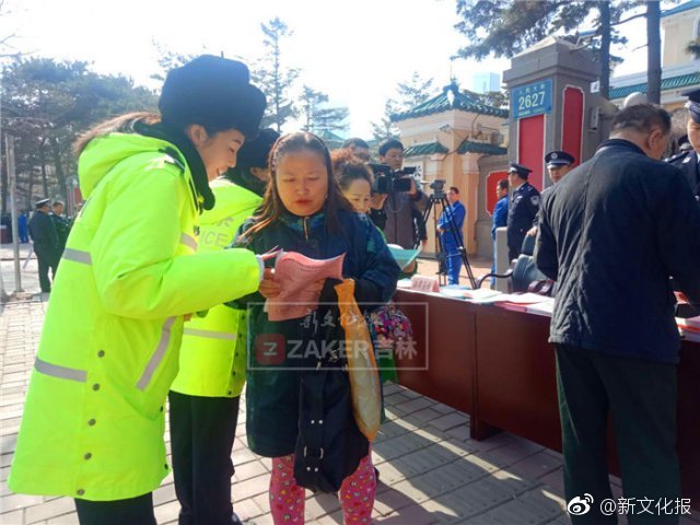 注冊公司網站叫什么_石榴畫說丨硬核！新疆治沙進化到“流水線種樹”了