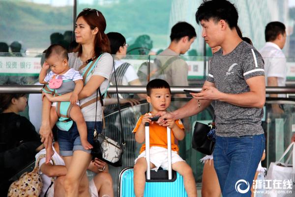 專業(yè)黑客先做事后付款_馮提莫停播近一年后復(fù)播 稱甲狀腺癌復(fù)發(fā)并轉(zhuǎn)移