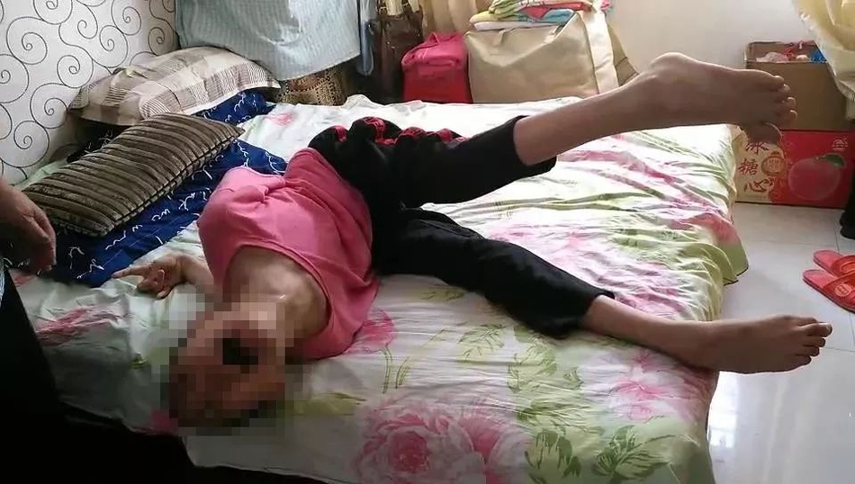 除了京東淘寶還有什么購物平臺_李昀銳戚薇袁婭維為搜狐時尚盛典送祝福