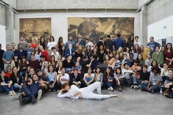 論文怎么提交_袁姍姍豪宅做蒸餃 好溫馨