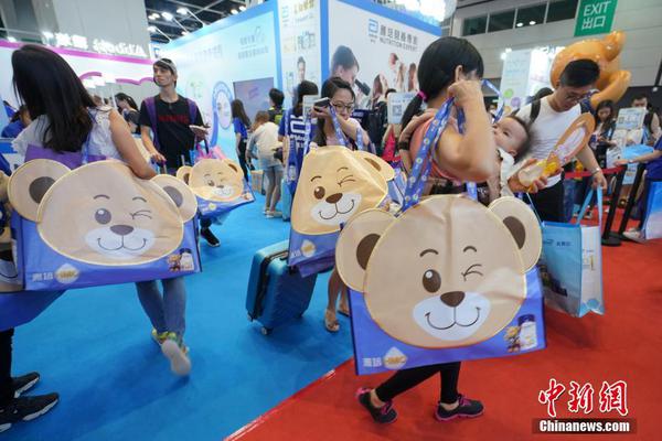 在線制作詞云_《用武之地》求生特輯 肖央齊溪再現(xiàn)境外生存禁區(qū)