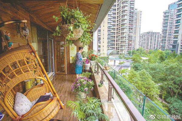 站長(zhǎng)工具黑色蕾絲_看不見(jiàn)世界 那就讓世界看見(jiàn)我們