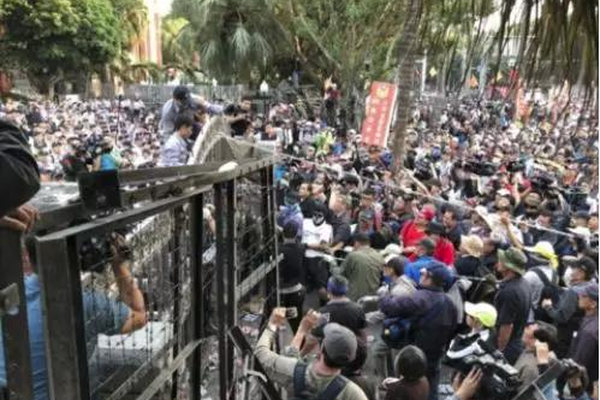 網(wǎng)上舉報會不會泄露舉報人信息_重大轉(zhuǎn)向！美國將調(diào)整與中國的經(jīng)濟關(guān)系