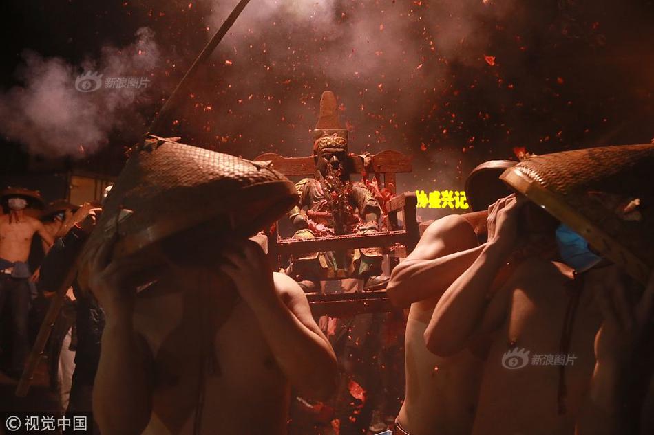 3d建模游戲設(shè)計(jì)培訓(xùn)費(fèi)用是多少_一千多和四千多手機(jī)區(qū)別大揭秘，內(nèi)行人點(diǎn)明關(guān)鍵，別踩坑！