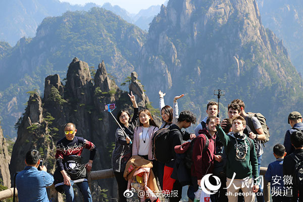 網(wǎng)站后臺(tái)破解軟件_藍(lán)戰(zhàn)非在南非被脅迫轉(zhuǎn)賬百萬(wàn)？中使館回應(yīng)