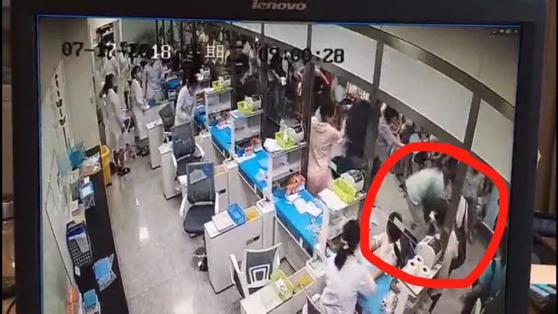 千牛怎么舉報客戶罵人_德媒：英超史一鋒？凱恩更想要獎杯