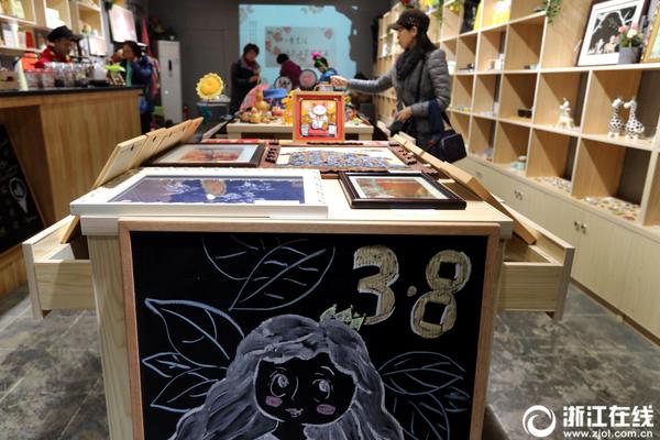 javaweb網(wǎng)站云_讓運動照亮夢想 讓孩子茁壯成長 安踏茁壯成長公益計劃助力鄉(xiāng)村全面振興