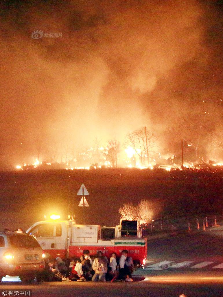 網(wǎng)站怎么看域名_小區(qū)崗?fù)けO(jiān)控“全黑”居民心慌 居委：“美麗家園”改造后才能“復(fù)明”