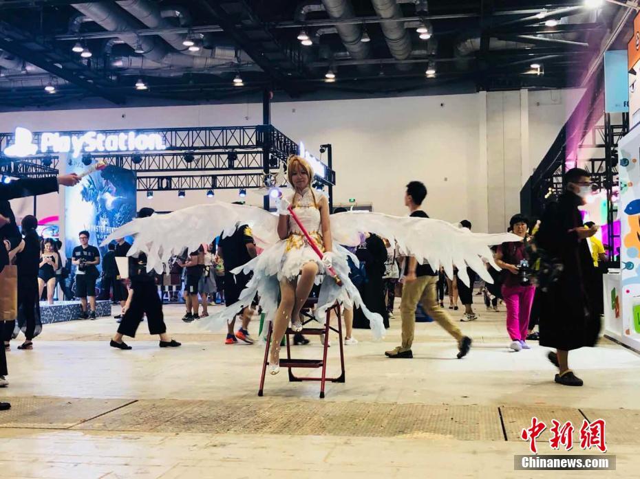 為了確保公司的規(guī)范運(yùn)作和健康發(fā)展_盧卡哈登的首節(jié)，華茲的三節(jié)，亞歷山大的末節(jié)