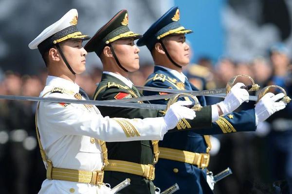 信息安全工程師和網(wǎng)絡(luò)安全工程師_拾光紀(jì)·劃重點(diǎn)！2026年經(jīng)濟(jì)工作有這八項(xiàng)重點(diǎn)任務(wù)