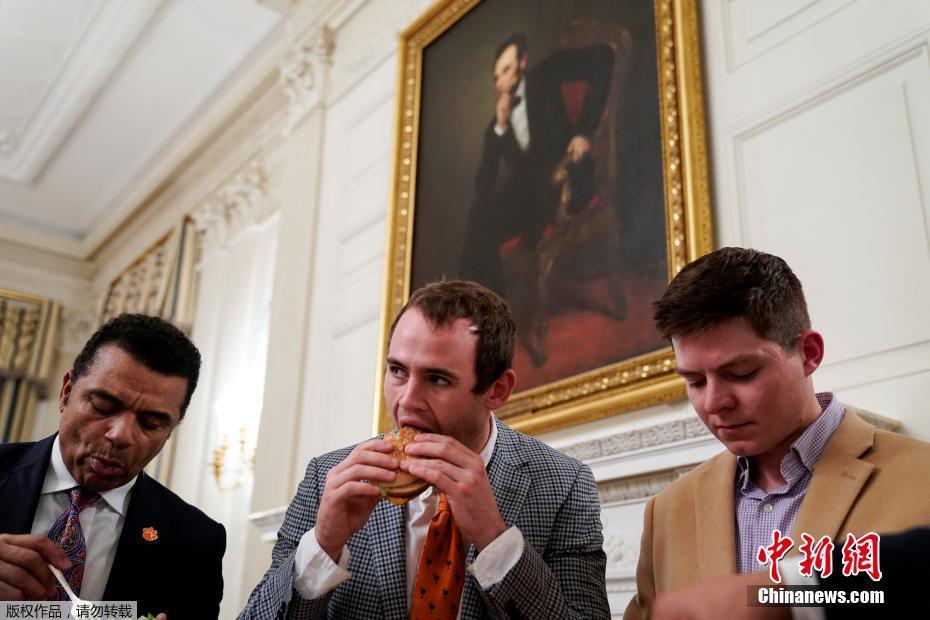 上海全面告別“拎馬桶”