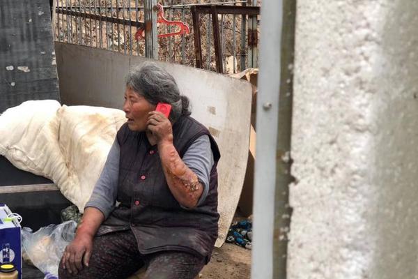 蜘蛛_中國(guó)最不容易的大學(xué)生，想出頭越來(lái)越難