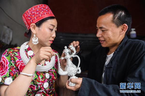 如何把任務(wù)欄的圖標(biāo)隱藏到小窗口_試訓(xùn)20支球隊(duì)，落選，成為NBA新秀助攻王