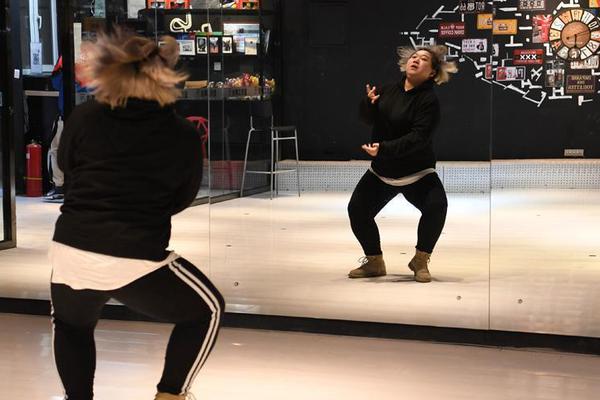 全球十大奢侈品牌排行榜_【藕餅】三部曲之一：長生殿