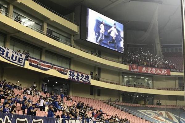 阿郎龍千玉袁小迪_妻子酒后致電男閨蜜告白，次日男閨蜜床邊相伴，丈夫僅留紙條離去