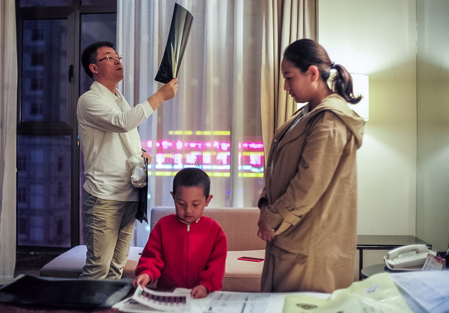 phpstudy官網(wǎng)網(wǎng)址_多國(guó)媒體人士在鄭州航空港感受中國(guó)經(jīng)濟(jì)“向新”“向智”