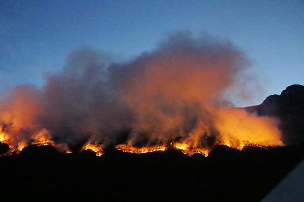 境外的機(jī)構(gòu)組織個(gè)人從事 等危害中華人_當(dāng)50萬SUV的銷量榜里全是中國(guó)品牌，走入黃昏的又何止是德系BBA？
