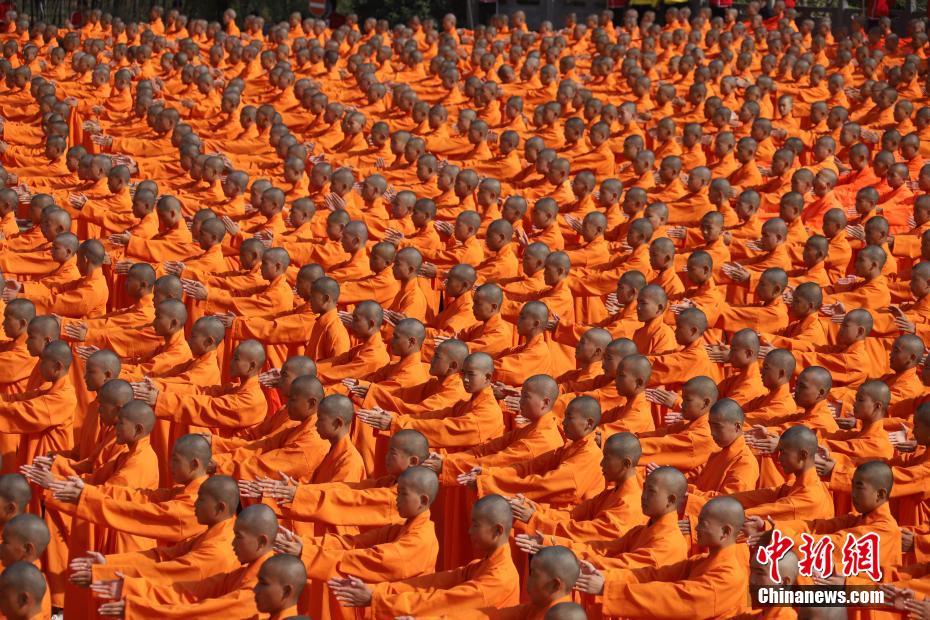 瀏覽外網(wǎng)用哪個瀏覽器_阿馬德曬摸姆伯莫光頭視頻，齊爾克澤：為什么他能摸我不能摸