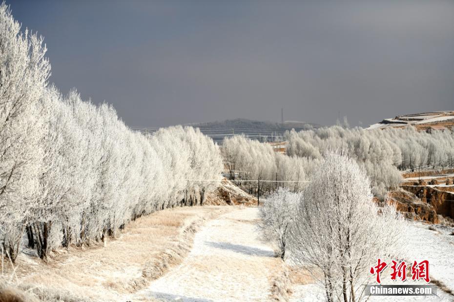 選擇整潔好看的蟹排_千城勝景｜新疆昌吉：丹霞映雪 翠湖綴冰